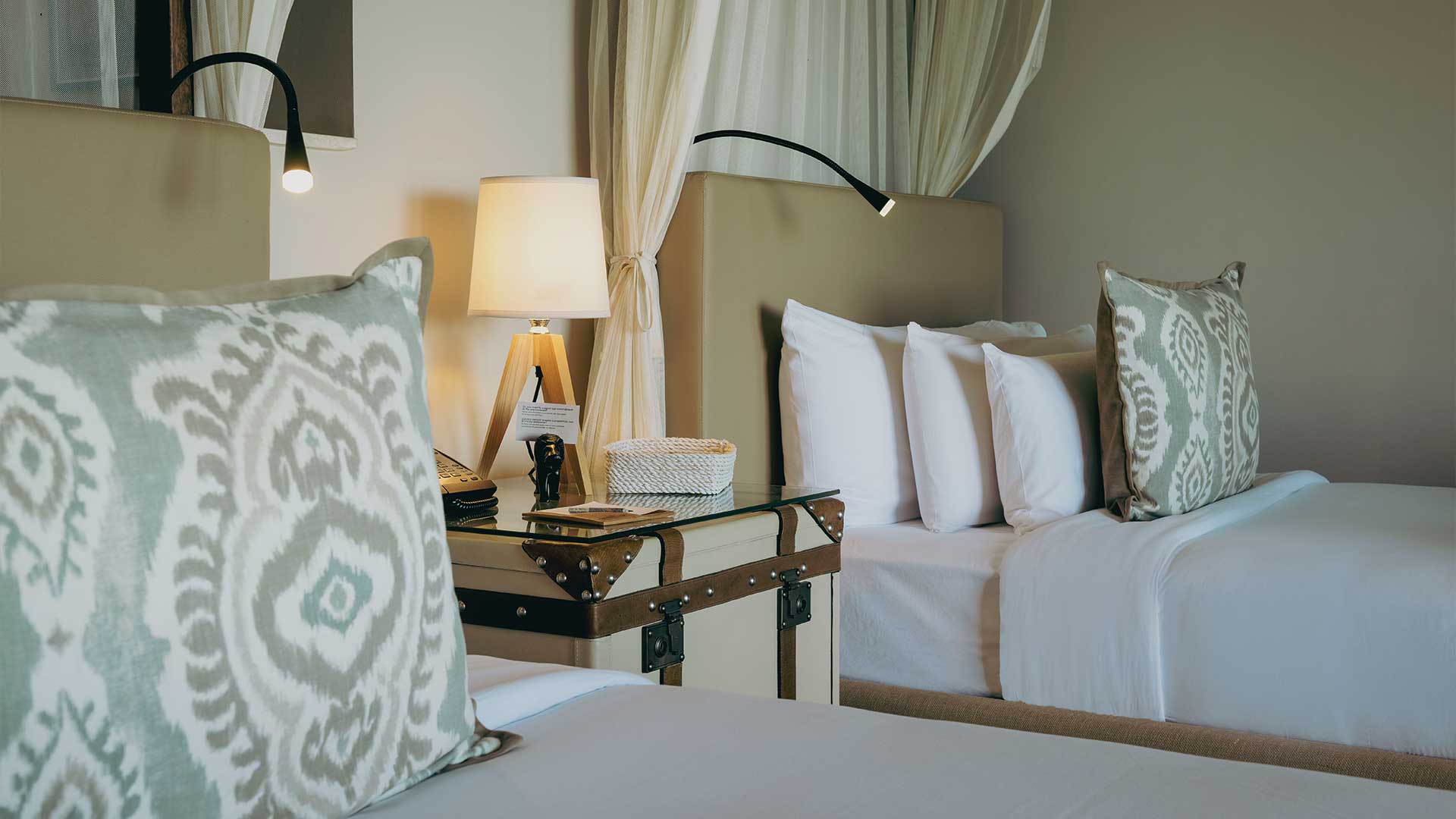 Luxury-redefined-Banner4